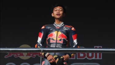 Kiandra Ramadhipa Ungkap Kunci Kemenangan di Race 2 Red Bull Rookies Cup Spanyol 2026