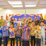 Khofifah Dorong IKA UNAIR Lampung Berkontribusi Dukung Peningkatan Implementasi Pembangunan Berkelanjutan