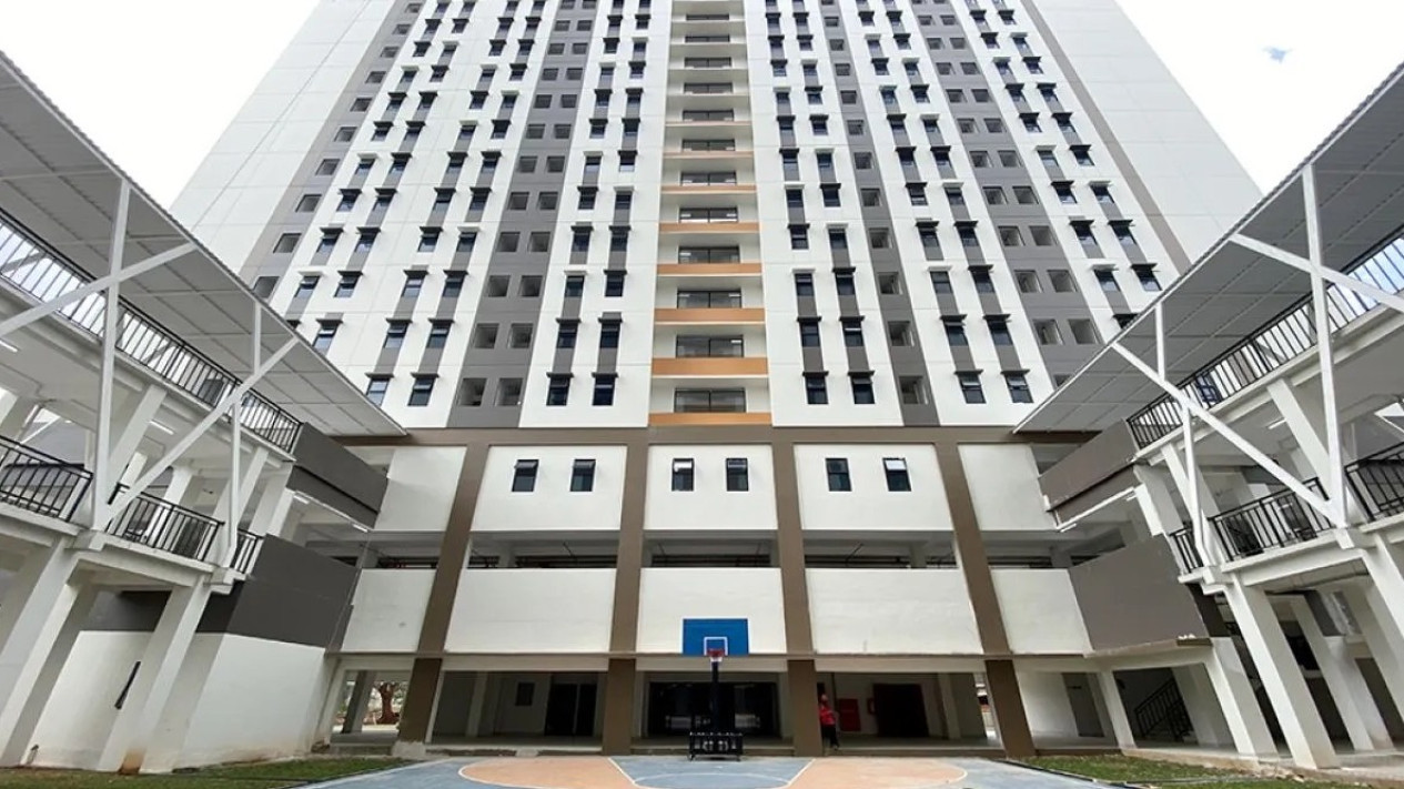 Pemprov DKI Tawarkan 3 Rusun Ini untuk Relokasi Sementara Warga Bantaran Rel Stasiun Pasar Senen
            - galeri foto