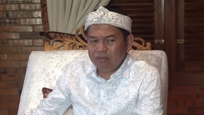 Tertipu Arisan Bodong Rp50 Juta, Hilfa Menangis di Hadapan Dedi Mulyadi dan Dapat Akses Pinjaman Mikro