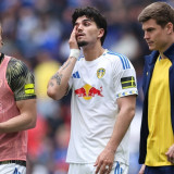 Pemain Keturunan Indonesia Disorot Media Inggris usai Merasa ‘Dicurangi’, Pascal Struijk Frustrasi Berat di Laga Kontra Chelsea