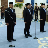 Prabowo Lantik Enam Pejabat dalam Reshuffle Kabinet, Hasan Nasbi hingga Dudung Duduki Jabatan Ini