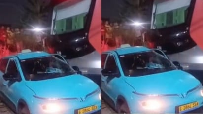 Penampakan Taksi yang Diduga jadi Penyebab Kecelakaan KRL vs KA Argo Bromo Anggrek di Bekasi Timur