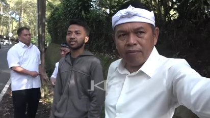 Dedi Mulyadi Temukan Truk Mogok di Tanjakan, Langsung Beri Uang Jajan Rp500 Ribu dan Antar ke Bengkel