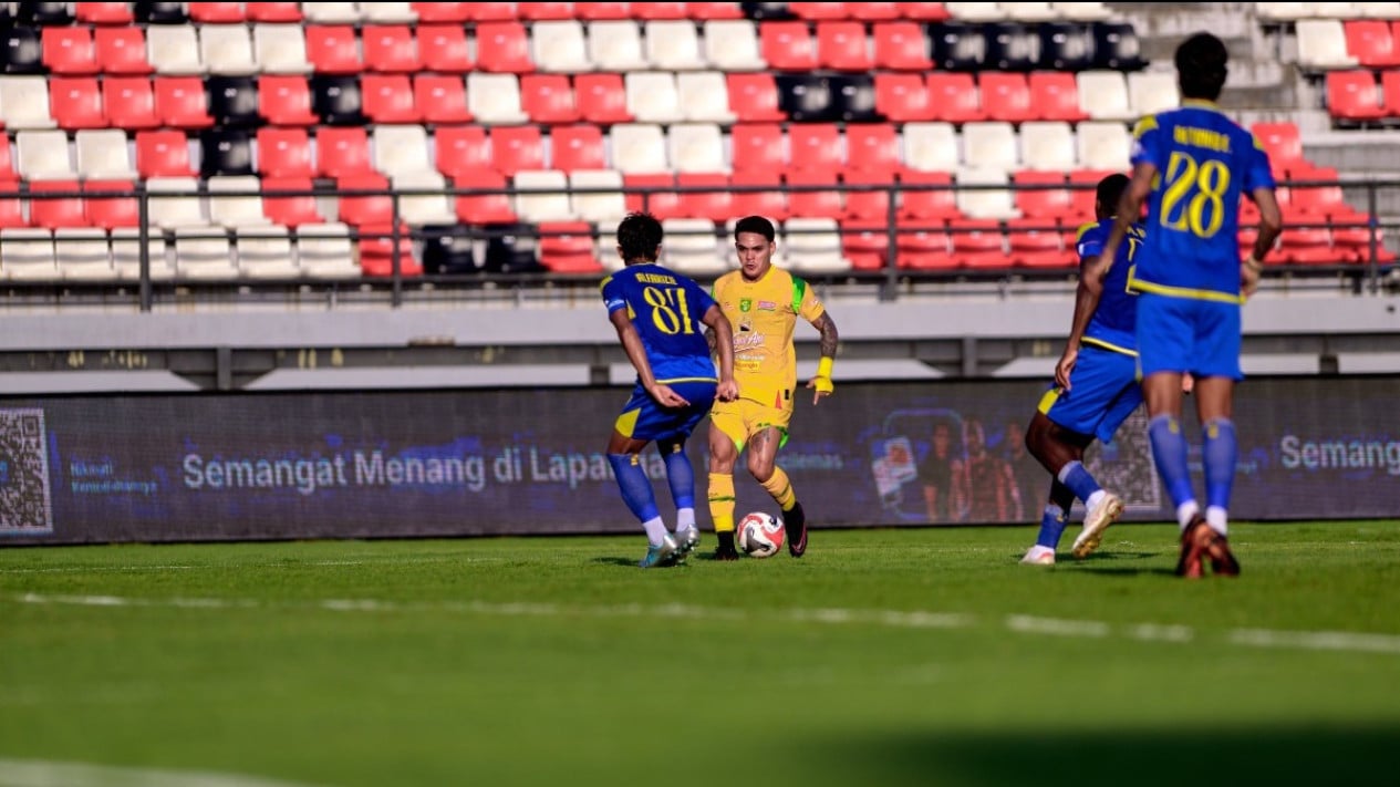Hasil Super League 2025-2026: Persebaya Surabaya Pesta Gol di Kandang Arema FC
            - galeri foto