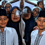 Tangis di Bekasi Timur: Momen Haru Dedi Mulyadi Kunjungi Keluarga Korban Tragedi Kecelakaan KRL Vs KA Argo Bromo Anggrek