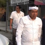 Sikapi Taksi Online di Tragedi KA-KRL, Gubernur Dedi Mulyadi Heran Banyak Perlintasan Kereta Api Tanpa Palang Pintu