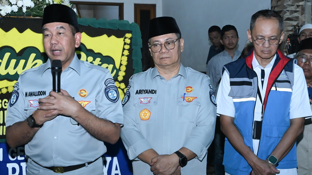 Kecelakaan Kereta di Bekasi Timur, Jasa Raharja Terbitkan Surat Jaminan Biaya Perawatan
            - galeri foto