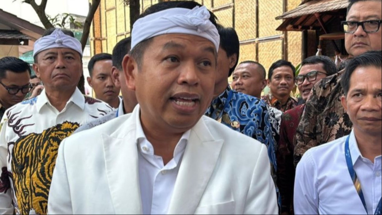 Dedi Mulyadi Ingatkan Pedagang Ciwidey Jangan Hanya Jual Kopi Saset, Ternyata Kopi Jawa Barat sudah Mendunia
            - galeri foto