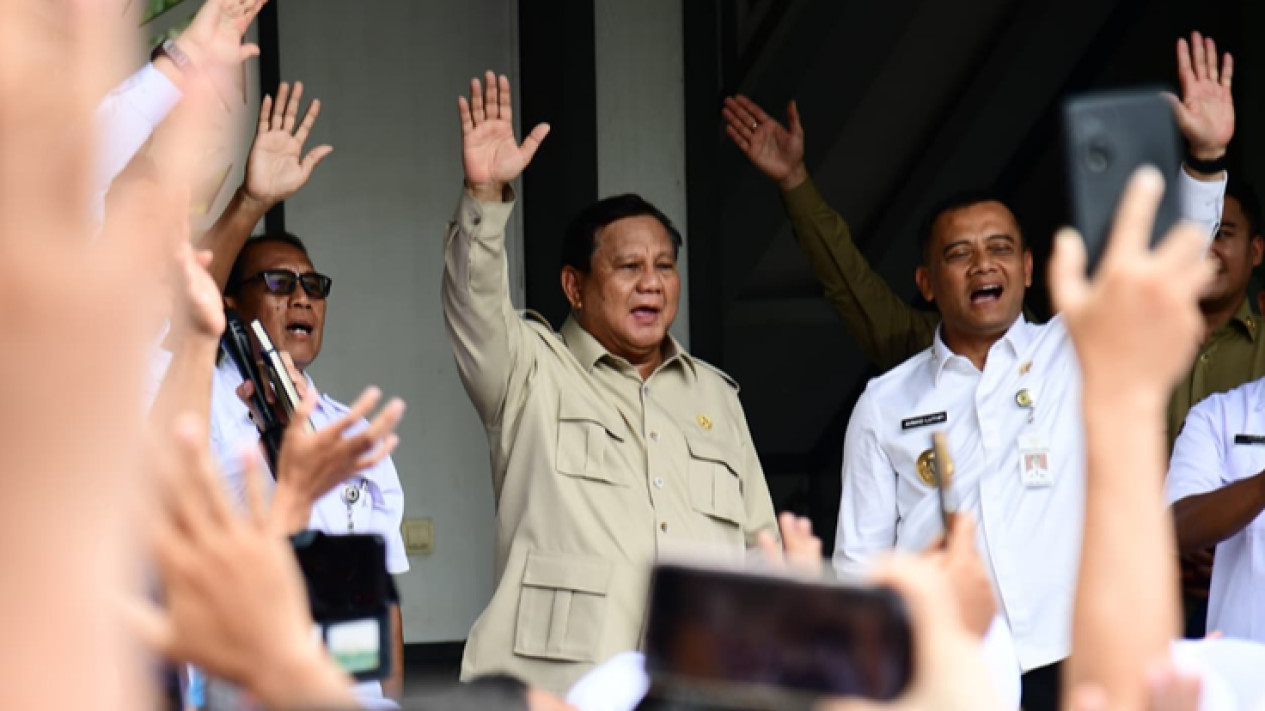 Berdiri Bersama Buruh, Prabowo Dijadwalkan Hadir Peringatan May Day 2026 di Monas
            - galeri foto