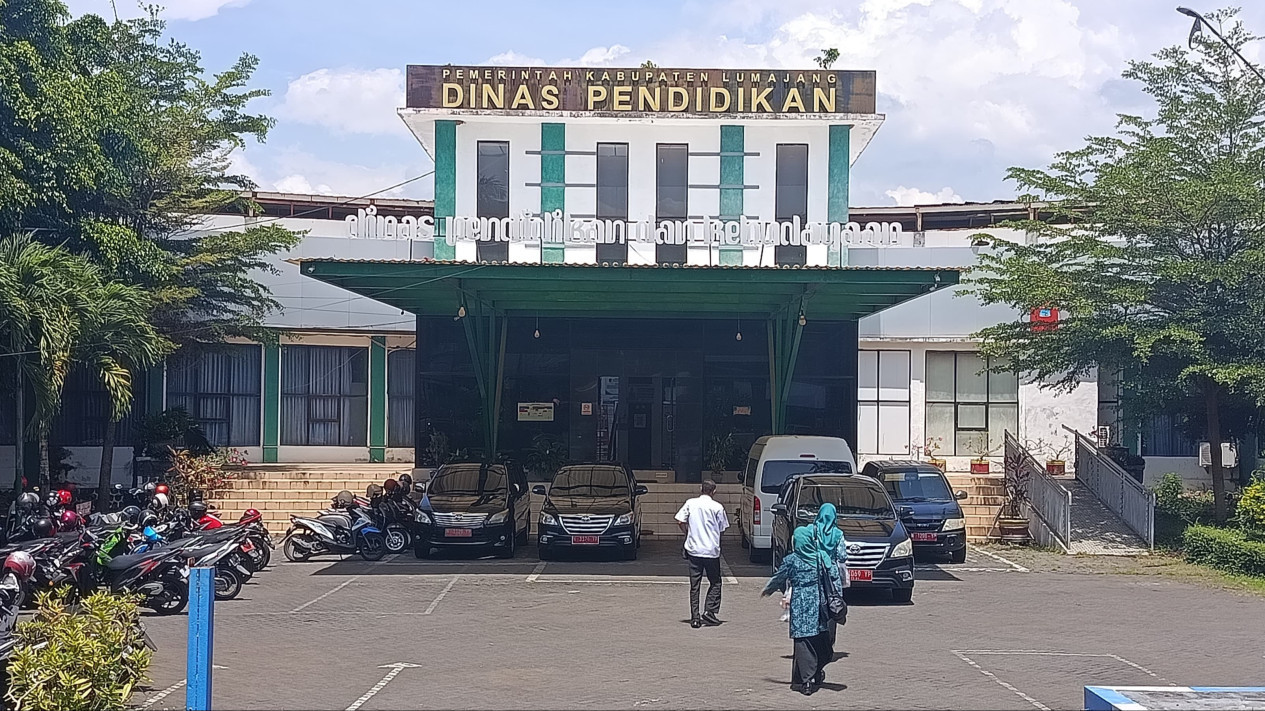 Dua Pegawai Dindikbud Lumajang Terjaring Operasi Narkoba, Berstatus Aparatur Sipil Negara
            - galeri foto