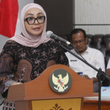 Turun ke Bengkalis, Dewi Juliani Pastikan Program BSPS Tepat Sasaran