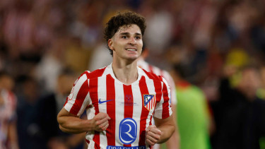 Arsenal Ungguli Hal Ini Dalam Perburuan Julian Alvarez Musim Depan