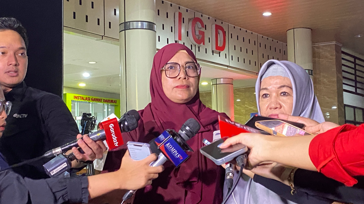 Sausan Selamat dari Kecelakaan Maut Tabrakan Kereta Bekasi, Keluarga: Anaknya Religius, Dia Lagi Puasa Hari Itu
            - galeri foto