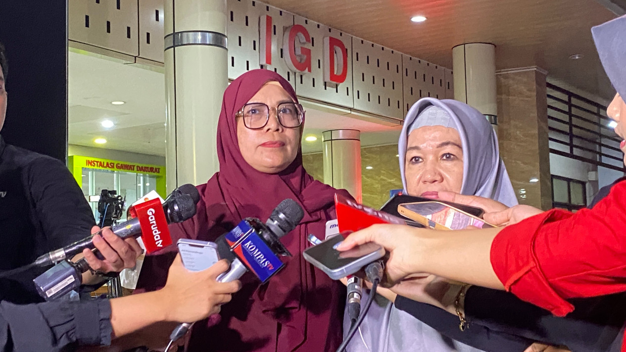 Dapat Kabar Sausan Jadi Korban Tabrakan Kereta Bekasi, Keluarga Sempat Tidak Percaya dan Mengira Telepon Penipuan
            - galeri foto