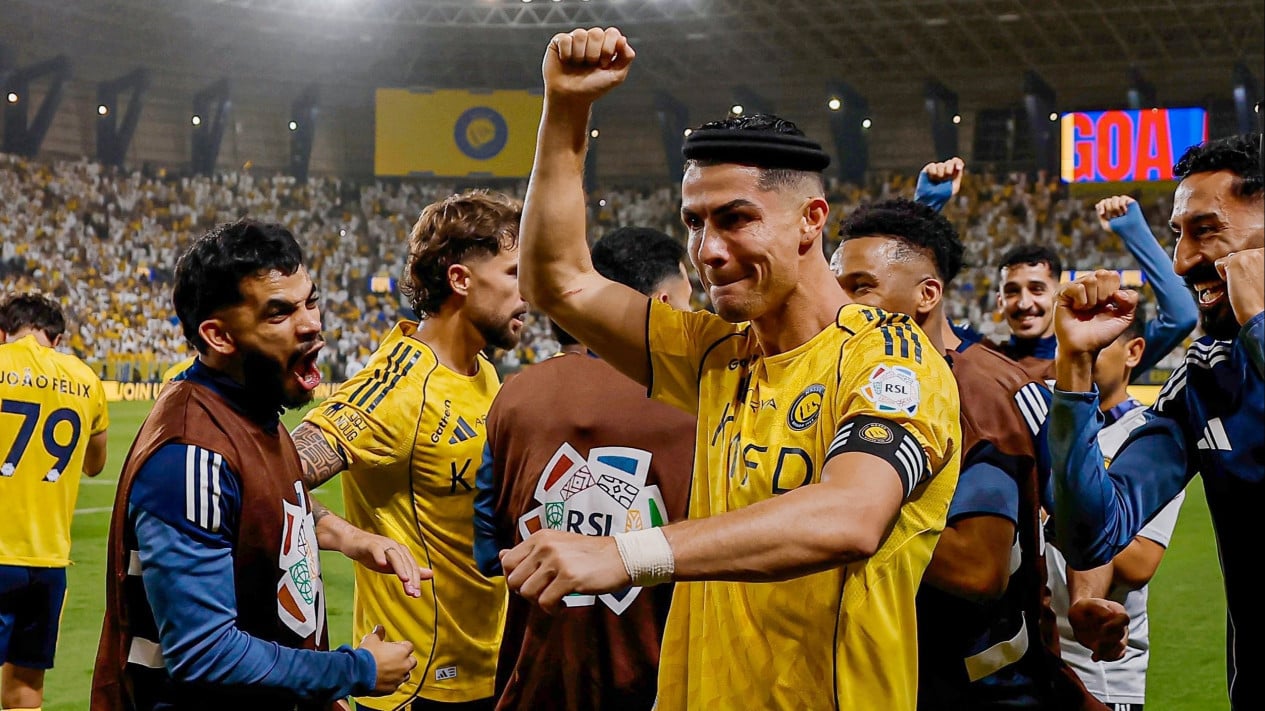 Update Klasemen Liga Pro Saudi 2025/2026: Al Nassr Makin Jauh dari Kejaran Al Hilal, Gelar Juara di Depan Mata
            - galeri foto