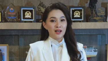 Ceritakan Pengalaman Pribadi, Gubernur Sherly Tjoanda Imbau Ibu-ibu Bisa Menempatkan Diri dalam Mengasuh Anak