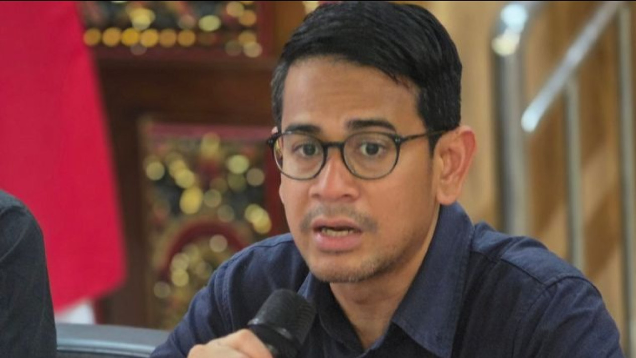 Buka Kantor di Mal dan Tipu Puluhan Korban, Pemilik Biro Umrah Jadi Tersangka
            - galeri foto