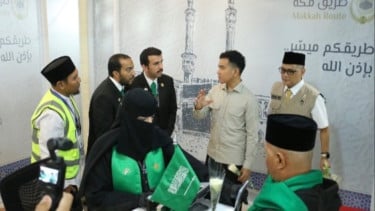 Wapres Gibran Tinjau Pemberangkatan Haji di Juanda, Pastikan Layanan Makkah Route Lancar