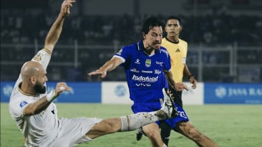 Persib Bandung Hajar Bhayangkara FC 4-2, Kembali Puncaki Super League 2025/2026, Bobotoh: Langsung Aja Kasih Pialanya ke King Persib!