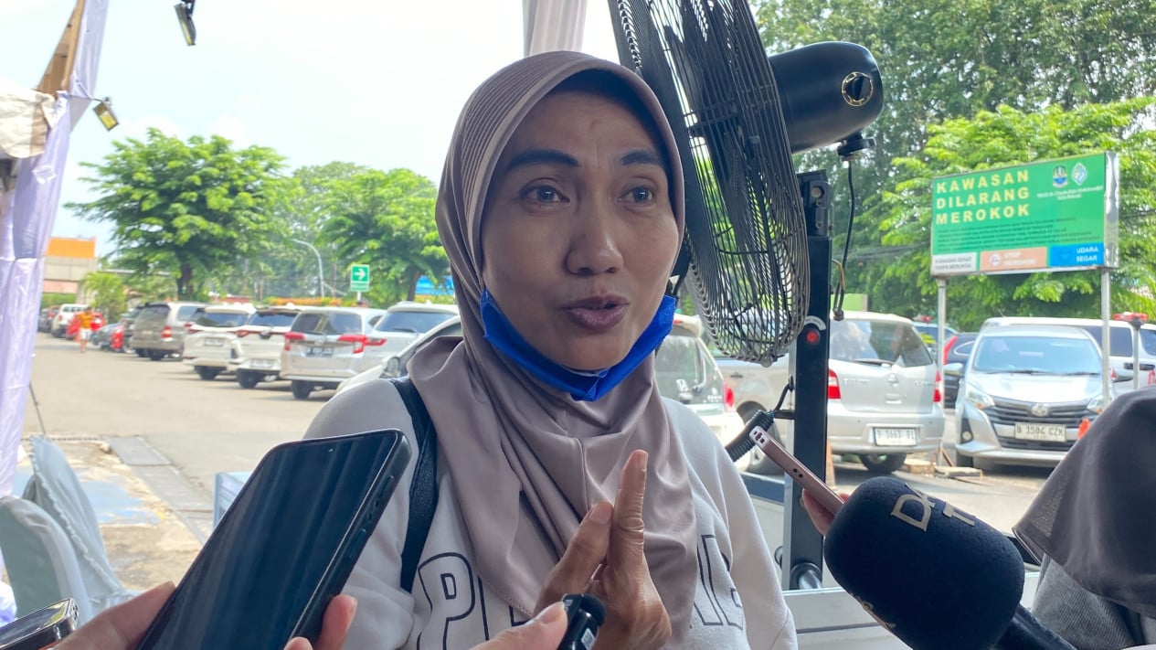 Cerita Umroh Suleha, Lompat dari Jendela saat Tragedi Maut Tabrakan Kereta di Bekasi: Badan Saya Gemetaran
            - galeri foto