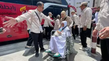 Makkah Mulai Dipadati Jamaah Haji Indonesia, Kloter Perdana Tiba dengan Suasana Haru