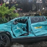 Mobil Listrik Mati Mendadak Saat Lintasi Rel Kereta Api, Pakar Otomotif Ungkap Penyebabnya