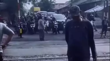 Gubernur Jabar, Dedi Mulyadi Bongkar Biaya Pemasangan Palang Pintu Kereta Api Bekasi Rp500 Juta–Rp1 Miliar: Laksanakan, Alokasinya Tersedia!