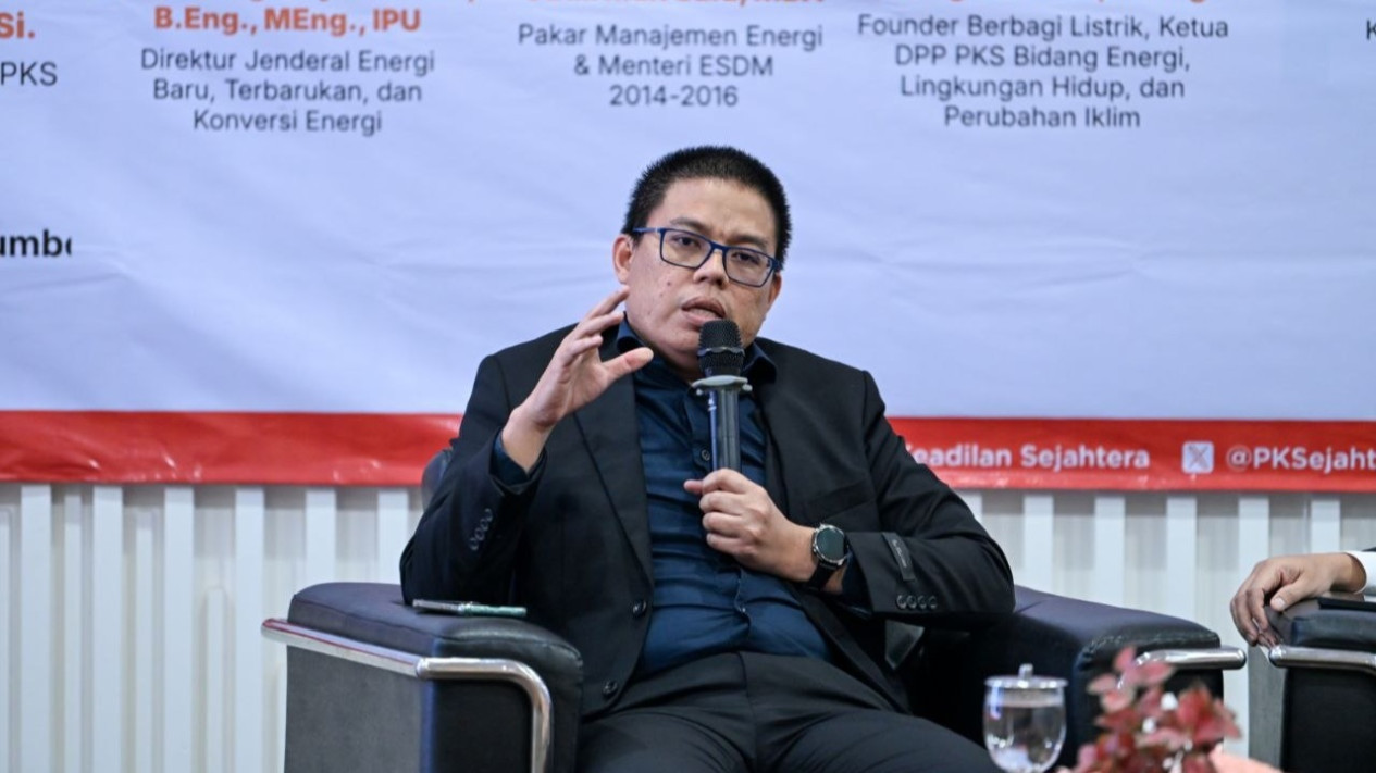 Forum IQRO PKS Bahas Krisis Energi Timur Tengah, Tawarkan 3 Skenario Transisi
            - galeri foto