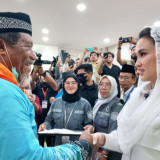 Gubernur Malut Sherly Tjoanda Guyur Rp1,1 Miliar untuk Biaya Hidup 768 Calon Jemaah Haji, Tiap Orang Dapat Rp1,5 Juta