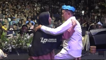Dedi Mulyadi Terharu, Nenek 67 Tahun yang Setia pada Almarhum Suami Diberi Hadiah Rumah