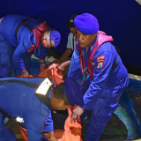 Perahu Muat 3 Ton Besi Tua Tenggelam di Gresik, 1 Tewas 2 Masih Dicari