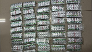 Dua Pengedar Obat Keras Ilegal Berkedok Warung Sembako di Kalideres Diringkus Polisi