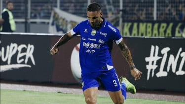 Bojan Hodak Bersyukur Layvin Kurzawa Fit di Masa Genting Persib Bandung 