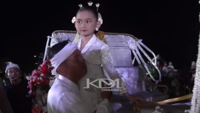 Pesona Nyi Hyang Ayu, Putri Kesayangan Dedi Mulyadi Saat Kirab Mahkota Binokasih, Beri Pesan untuk Warga Sumedang