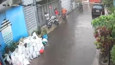 Kurir Paket di Astana Anyar Bandung Dibegal Saat Berteduh, Dua Pelaku Berhasil Diringkus Polisi