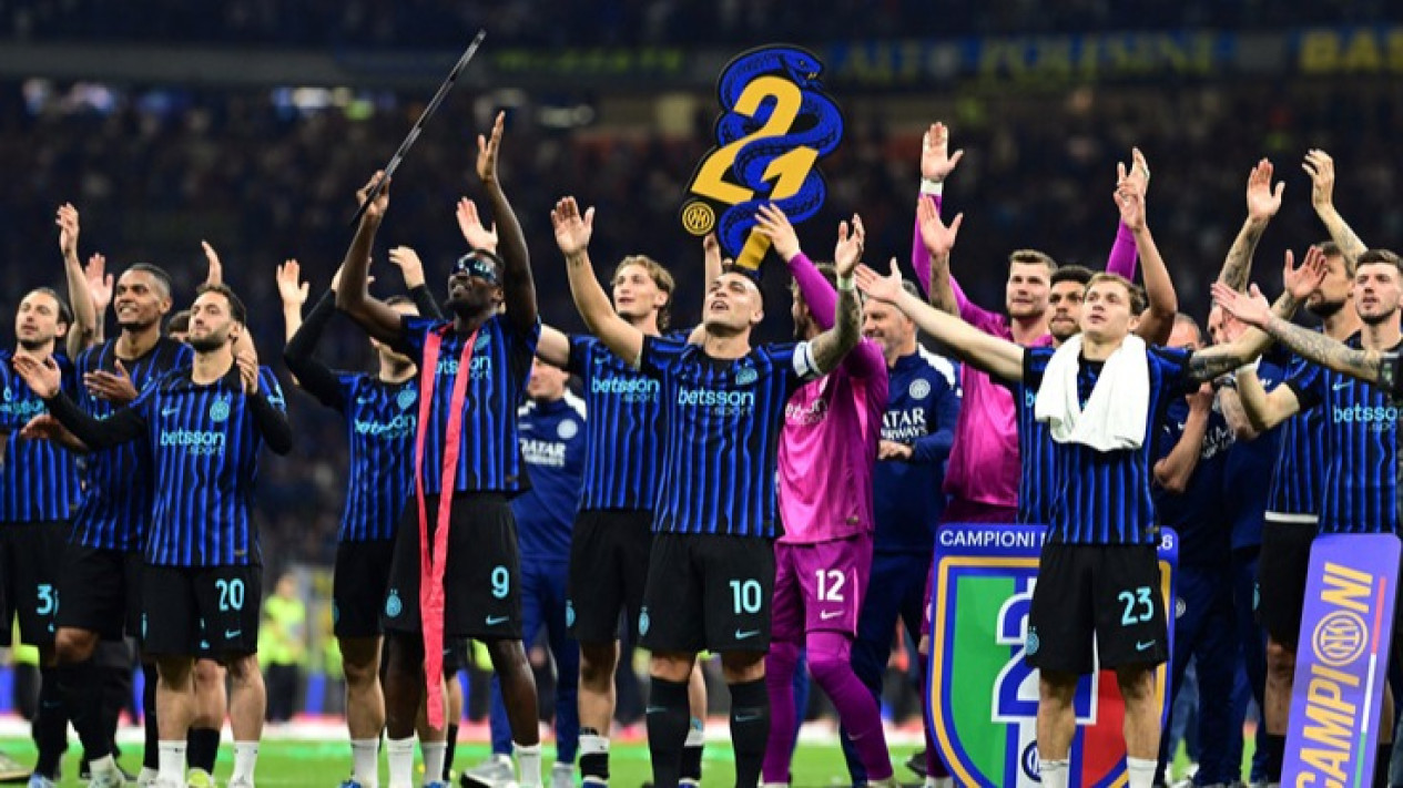 Baru Saja Raih Scudetto ke-21, Lautaro Martinez Ingin Tambah Trofi Juara Buat Inter Milan: Masih Ada Ruang di Lemari Piala Kami
            - galeri foto