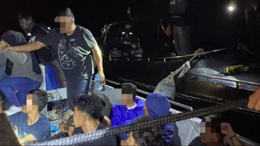 Lanal Karimun Gagalkan Penyelundupan 14 PMI Ilegal ke Malaysia, Tekong dan ABK Diamankan