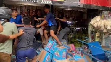 Detik-detik Mengerikan Toko Sembako di Kemayoran Diduga Diacak-acak Oknum TNI, Kadispenad Buka Suara