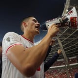 Top 3 Timnas Indonesia: Jay Idzes Banding-bandingkan Suporter Skuad Garuda, Peluang Lolos Piala Dunia 2030, Opsi Kiper 199 cm untuk Timnas Indonesia