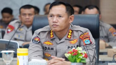 Buntut Video Viral Polisi Berpangkat AKBP Merokok saat Mengemudi di Banjarmasin, Kini Diperiksa Propam