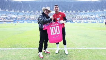 100 Laga di Persib, Teja Paku Alam Ternyata Abaikan Target Pemilik Clean Sheet Terbanyak di Liga Indonesia dalam Semusim