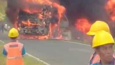 Tabrakan Maut Bus ALS vs Truk Tangki di Muratara, 16 Orang Tewas
