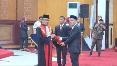 Ketua DPRD Kota Surabaya Baru Resmi Dilantik, Siap Lanjutkan Program Kerakyatan