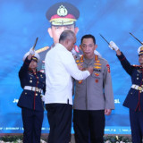 Kapolri Terima Adhi Bhakti Senapati dari BSSN, Ajak Semua Pihak Sinergi Hadapi Ancaman Siber