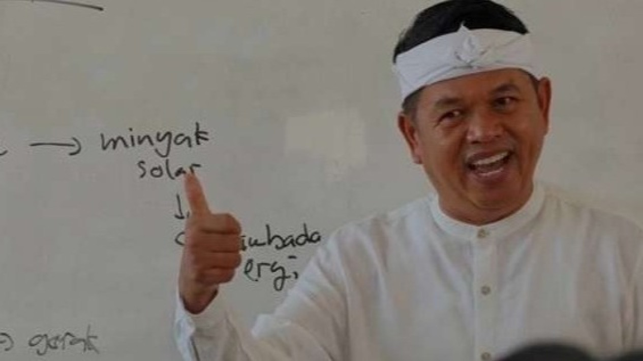 Dedi Mulyadi Marah? Ungkap Borok Tata Ruang Bogor yang Bisa Jadi 'Bom Waktu' Bencana Bagi Jakarta dan Bekasi
            - galeri foto