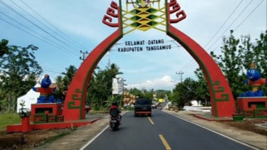 Pengamat Minta Kejalasan Sosok JM yang Disinyalir Jadi Pengatur Proyek Pemkab Tanggamus