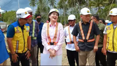 Gubernur Sherly Tjoanda sampai Tak Kuasa Menahan Tawa saat Dengar Permintaan Pejabat KemenPU di Proyek Sekolah Rakyat
