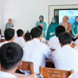 Ketum TP PKK Tri Tito Karnavian Ajak Siswa SMAN 9 Gowa Tingkatkan Skill dan Percaya Diri di Era Digital