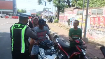 ETLE Handheld di Sidoarjo Catat 1073 Pelanggar dalam 10 Hari
